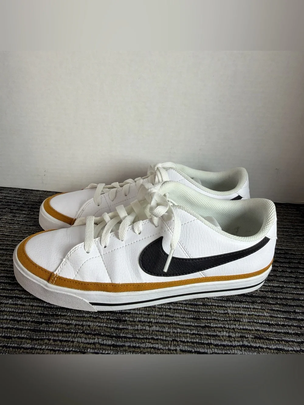 Nike Court Legacy Next Nature Womens Size 7.5 White Black Athletic Shoes Sneaker